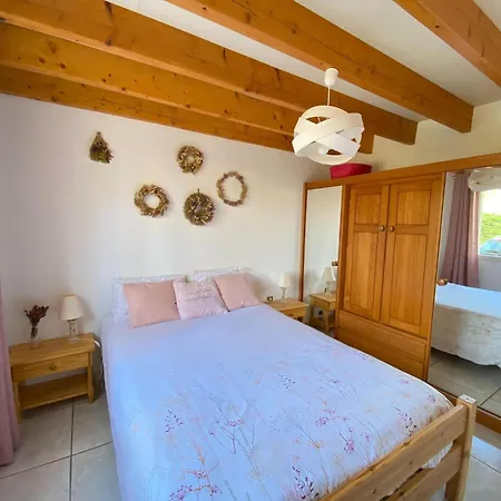Holiday home Home, Grayan-et-l'Hopital